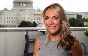 Lindsey Johnson Headshot